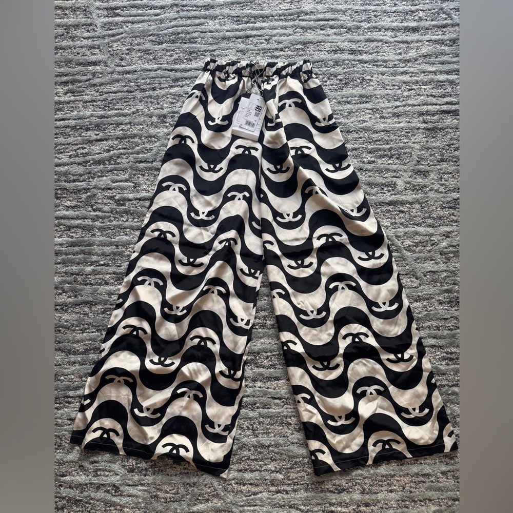 Chanel 2021 Silk Wave Pants Sz 34 NWT